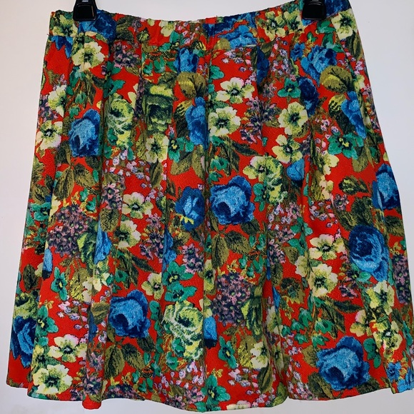 Sugar+L!ps, Gently pleated skirt - Picture 1 of 3